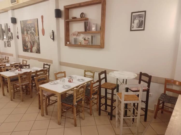 Μεζεδοπωλείο στο Κορυδαλλό