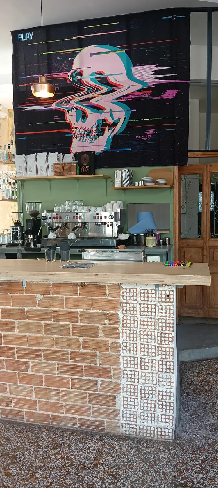 Καφέ - Μπαρ στη Δάφνη Αττικής