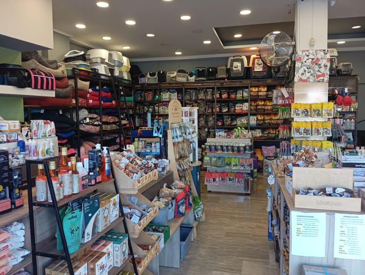 Pet Shop - Grooming Studio & E-shop στον Άγιο Δημήτριο Αττικής